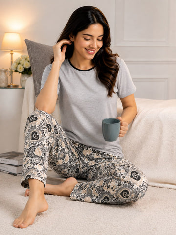 Women’s 2-Piece Pajama Set – Grey T-Shirt & Printed Lounge Pants